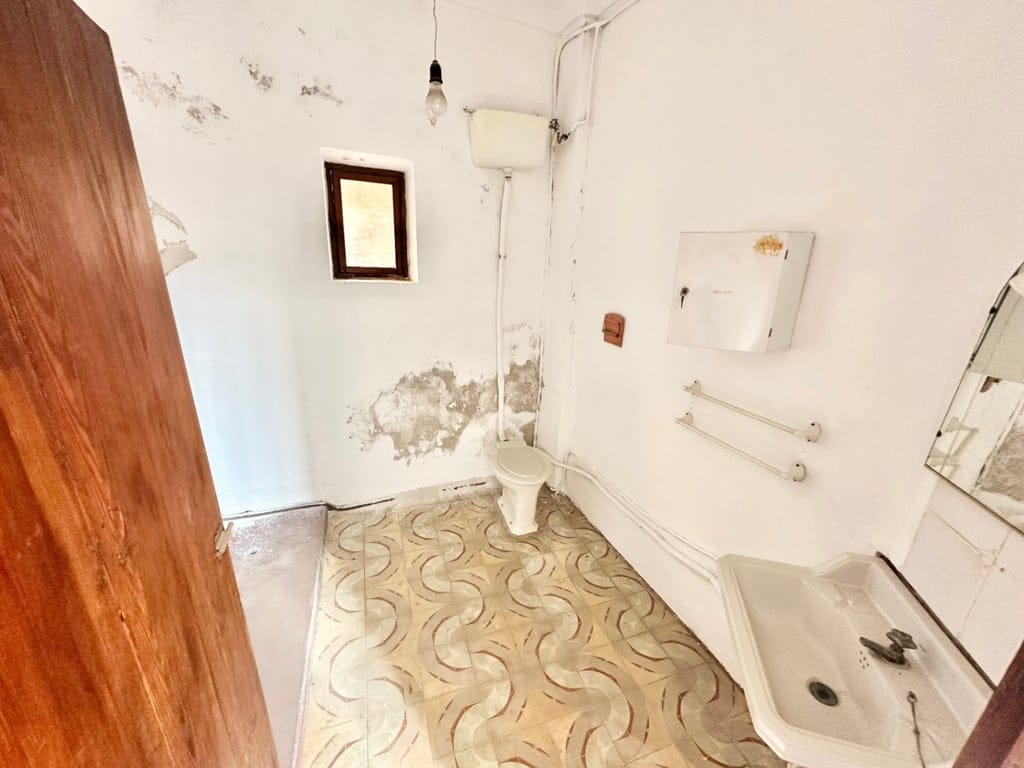 Einfamilienhaus mit über 100 Jahren Geschichte im Altstadtkern von Pego. - Foto 37