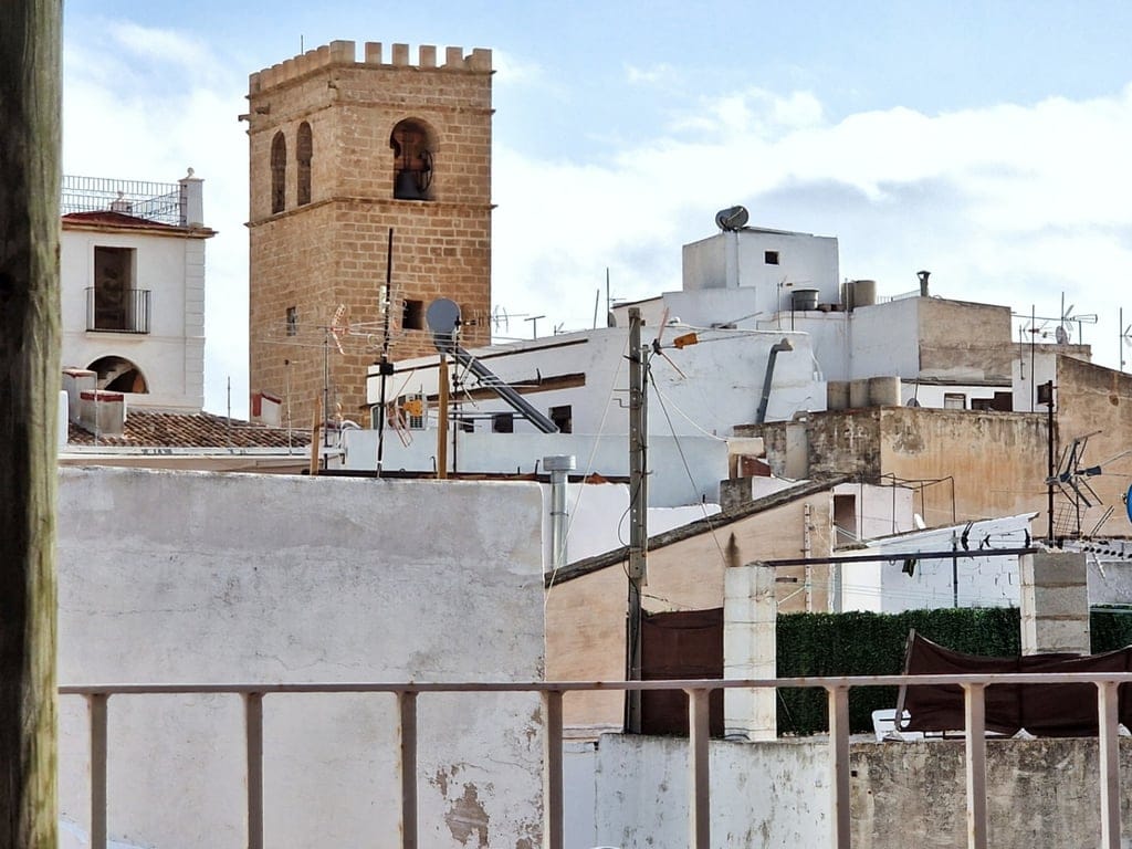 Townhouse with 10 rooms in the center of Jávea. - Foto 2