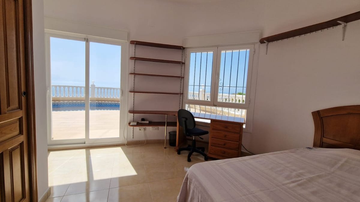 De Piek van Mediterraanse Luxe: Zonne-energie Villa met Ongeëvenaarde Zeezicht in Cumbre del Sol - Foto 20