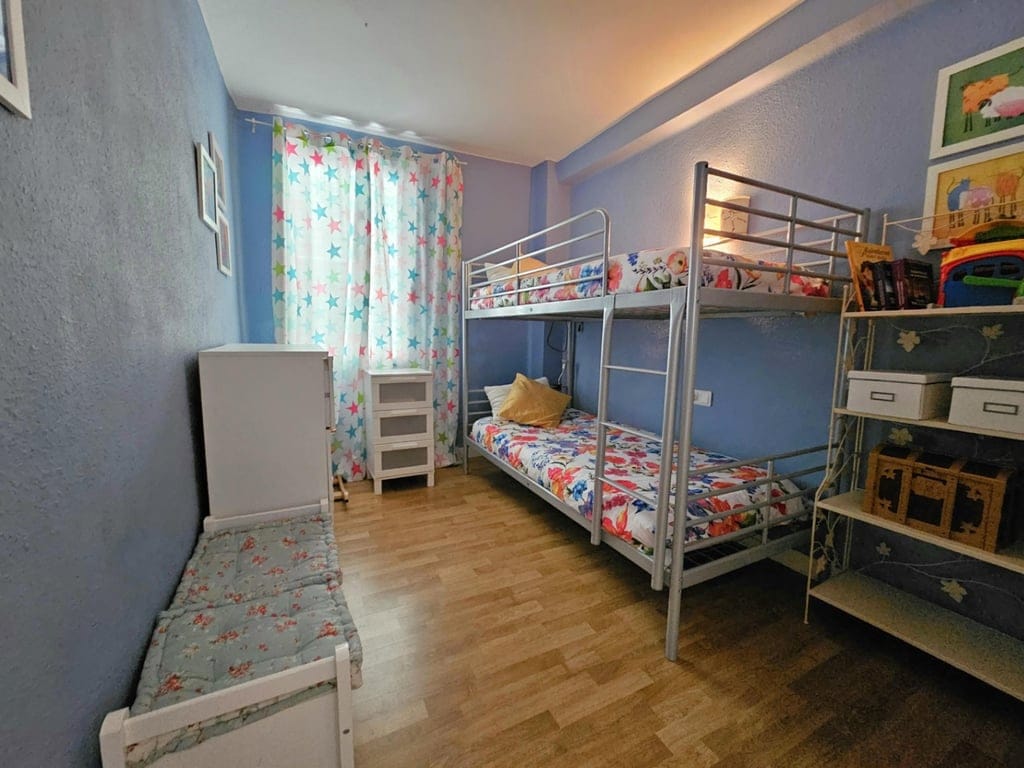 Fabulous and Bright Apartment in the beach - Foto 12