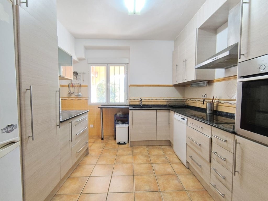 Haus zum Verkauf in Parcent mit großem Stadtgrundstück und Panoramablick - Foto 8