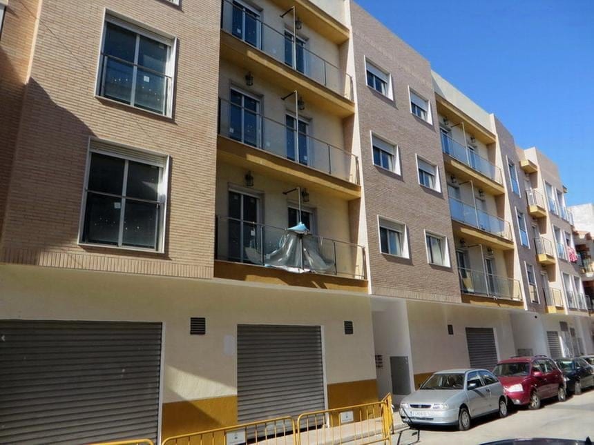 Oportunidad de inversión: local comercial en El Verger centro, 328 m² y alta demanda