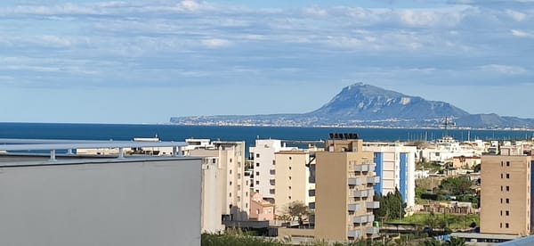 Ático dúplex con vistas panorámicas al mar – Exclusividad a 100 metros de la playa - Foto 29