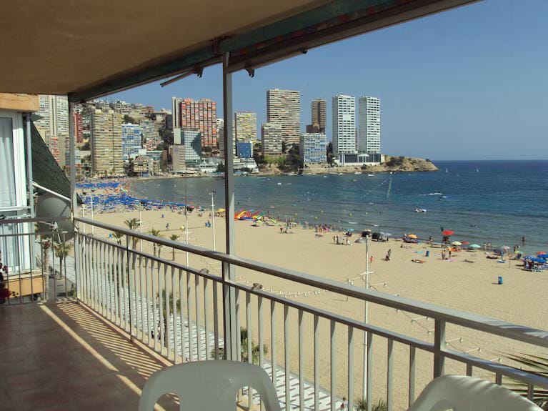 Impressionant refugi davant de la platja | Platja de Levante, Benidorm Preu: 510.000 € - Foto 20