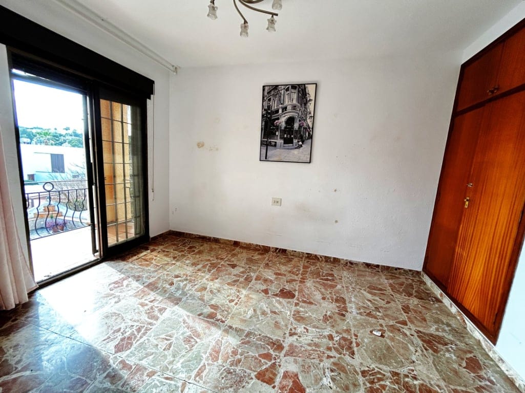 Incredible villa with sea views to renovate in Moraira – Great investment opportunity - Foto 12