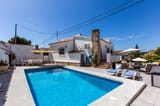 Villa parcialmente renovada en venta en Benissa Costa