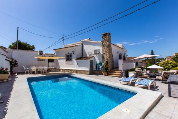 Villa parcialmente renovada en venta en Benissa Costa - Foto 1