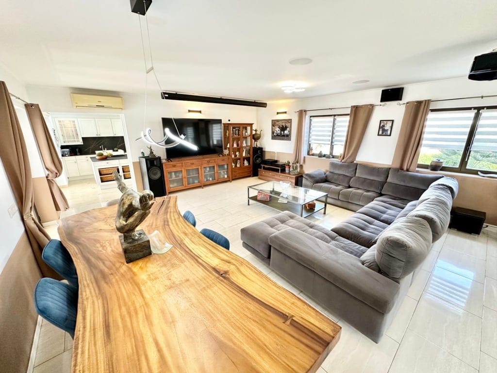 Uw oase in Monte Pego: chalet met een groot perceel, zwembad en volledige privacy - Foto 12