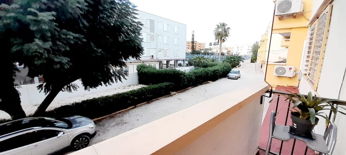 Apartment for sale with 2 bedrooms and a communal pool in Jávea, Alicante. - Foto 9