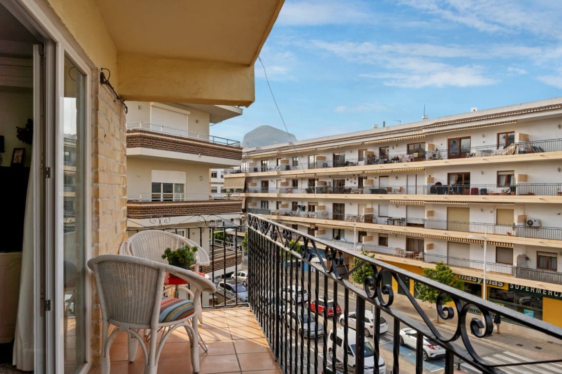 Apartment with beautiful sea views with garage in the port area of Jávea. - Foto 7