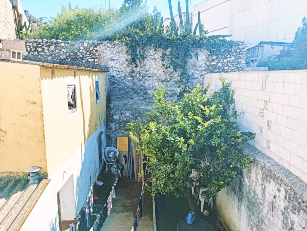 House for sale with 3 bedrooms and a garden in Pedreguer.