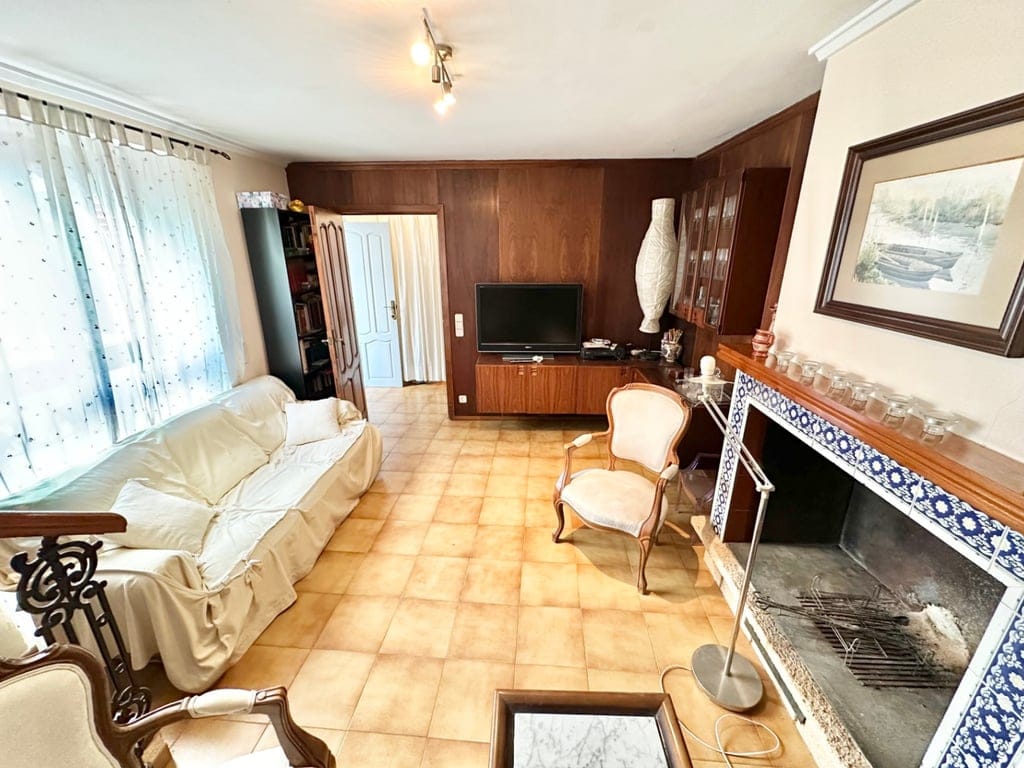 Charmantes Dorfhaus mit großem Innenhof im Zentrum von Pego. - Foto 15