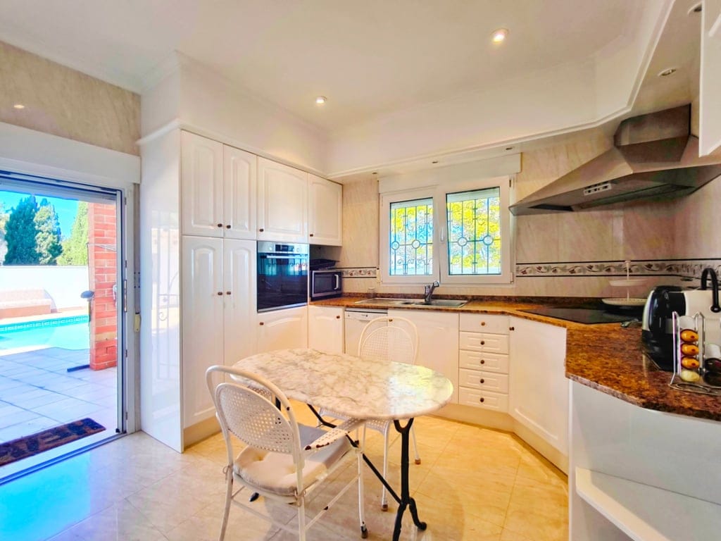 Villa con apartamento de invitados y vistas al mar en Dénia - Foto 37