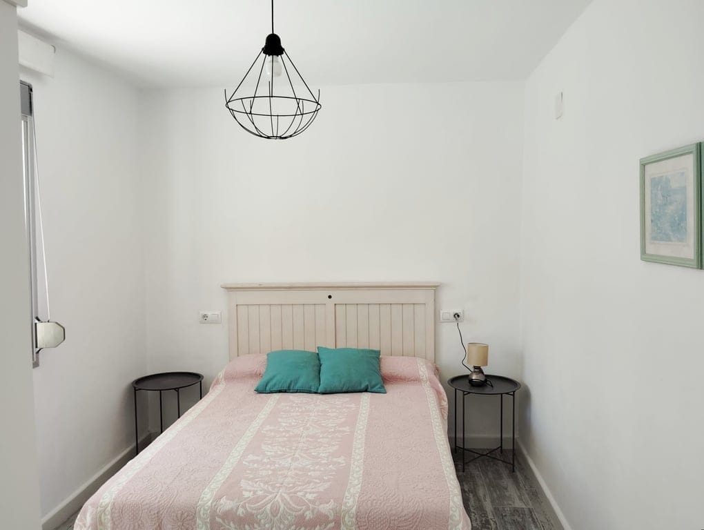 Renovated country house in Parcent: tranquility, fenced plot, nature, and comfort in a privileged setting. - Foto 15