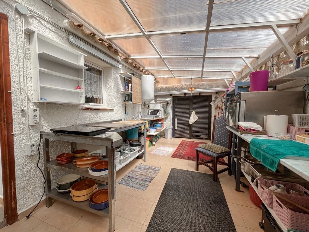 House for sale in Dénia with an active restaurant license in Las Marinas, 500 m from the sea. - Foto 31