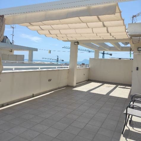 Ático dúplex con vistas panorámicas al mar – Exclusividad a 100 metros de la playa - Foto 25