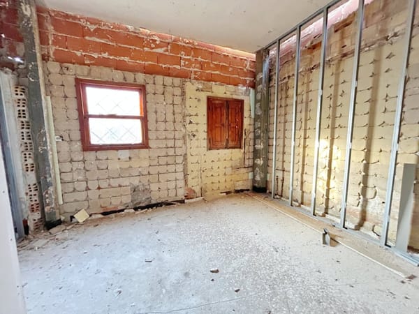 ¡Oportunitat Única! Villa Primera Línea de Mar, Sense Llei de Costes a Platja Blay Beach (Dénia) - Inversió Exclusiva - Foto 4