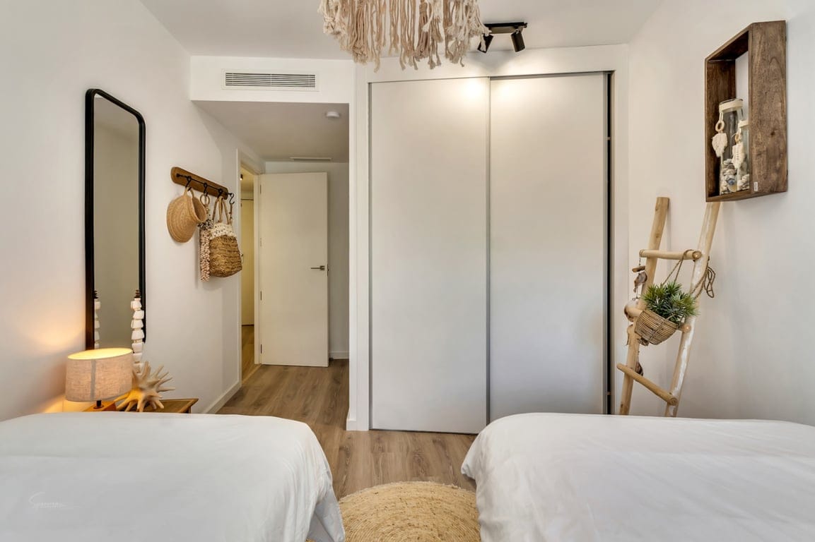 Modern and elegant south-facing apartment with a pool in Jávea. - Foto 23