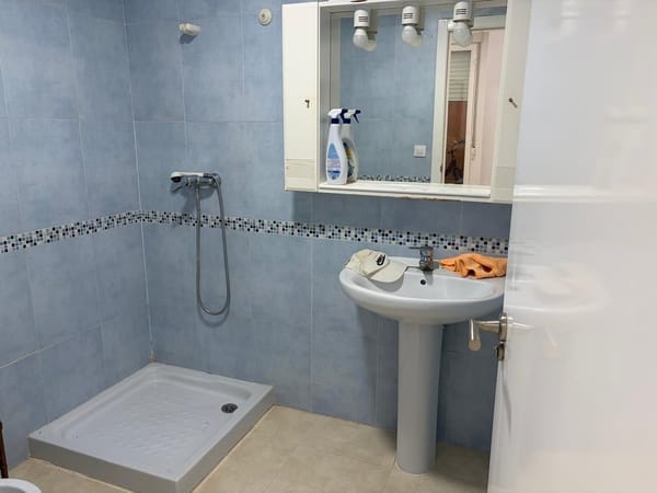 Planta baja en una urbanización con piscina - Foto 13