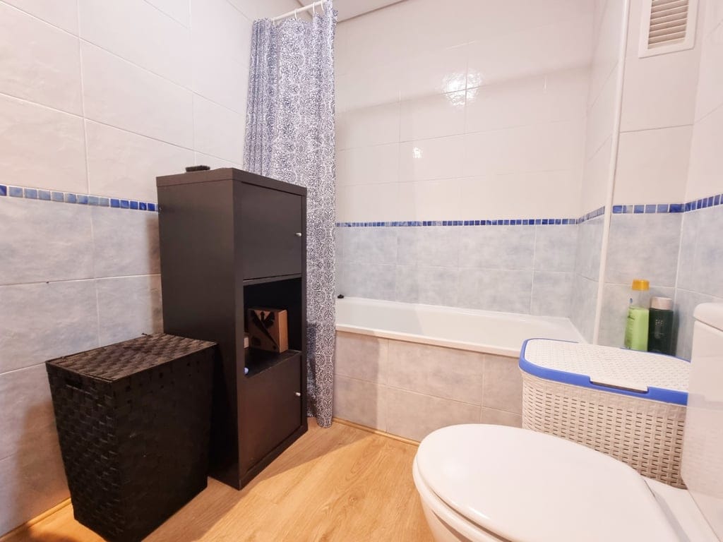 Bright apartment with 3 bedrooms and south-facing terrace in Jalon - Foto 4