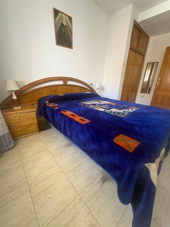 Apartamento en venta de 2 dormitorios en Torrevieja, Alicante. - Foto 23
