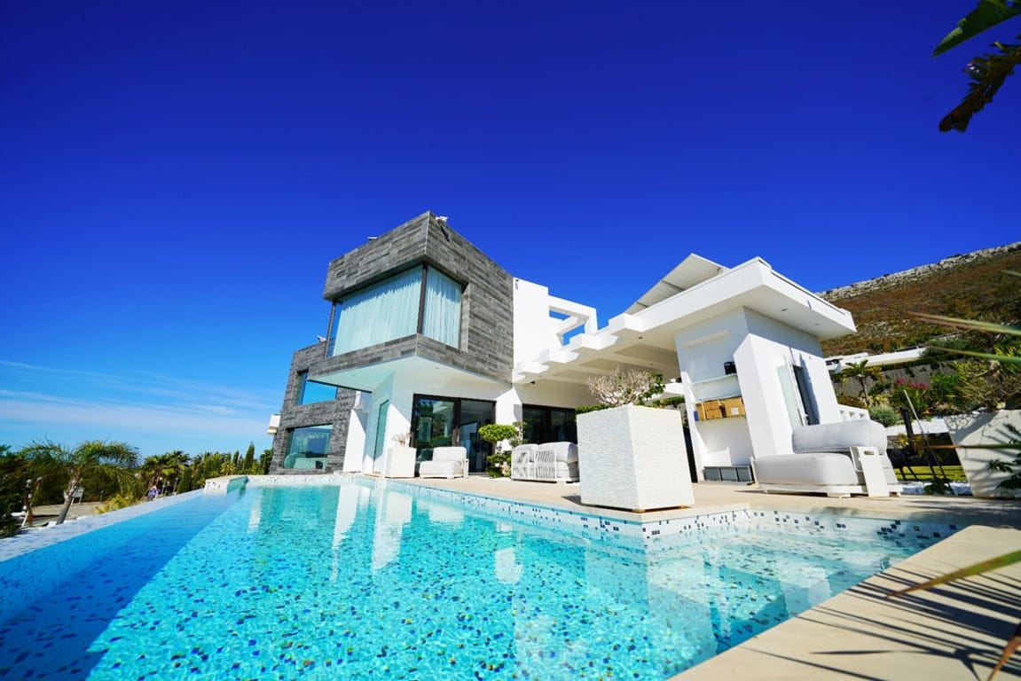 Luxury villa in Benitachell with sea views, infinity pool, and gym. - Foto 24