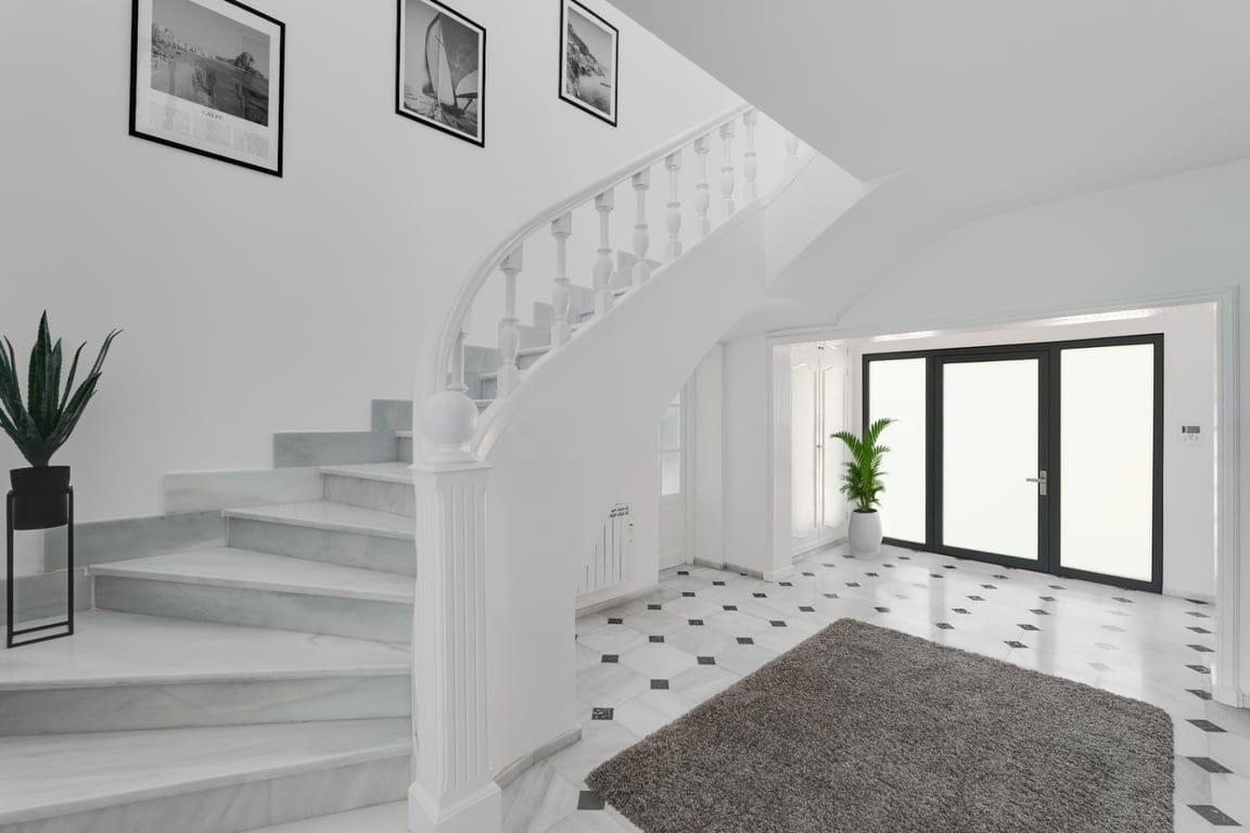 Rare Estate in Calpe: Renovated Luxury Villa + Guest House on a Massive 2,100 m² Plot! - Foto 18