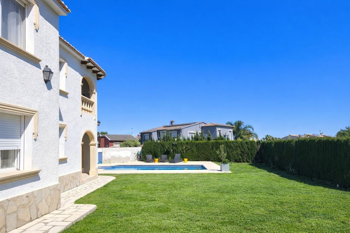 Villa de 3 dormitorios, apartamento de invitados y vistas al mar en el Montgó, Dénia - Foto 33