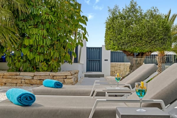 ¡Espectacular villa (2023) con privacidad y materiales de alta calidad! - Foto 13