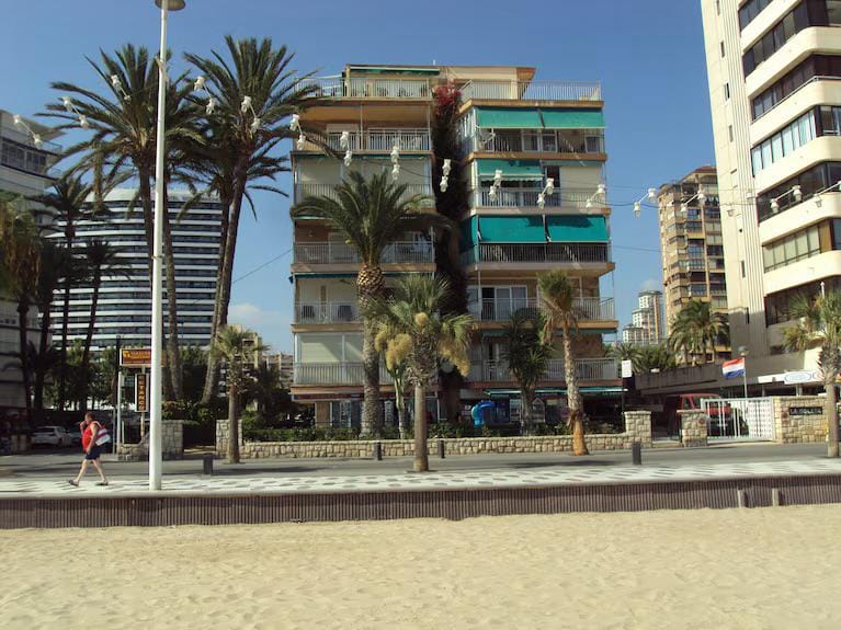 Impressionant refugi davant de la platja | Platja de Levante, Benidorm Preu: 510.000 € - Foto 16