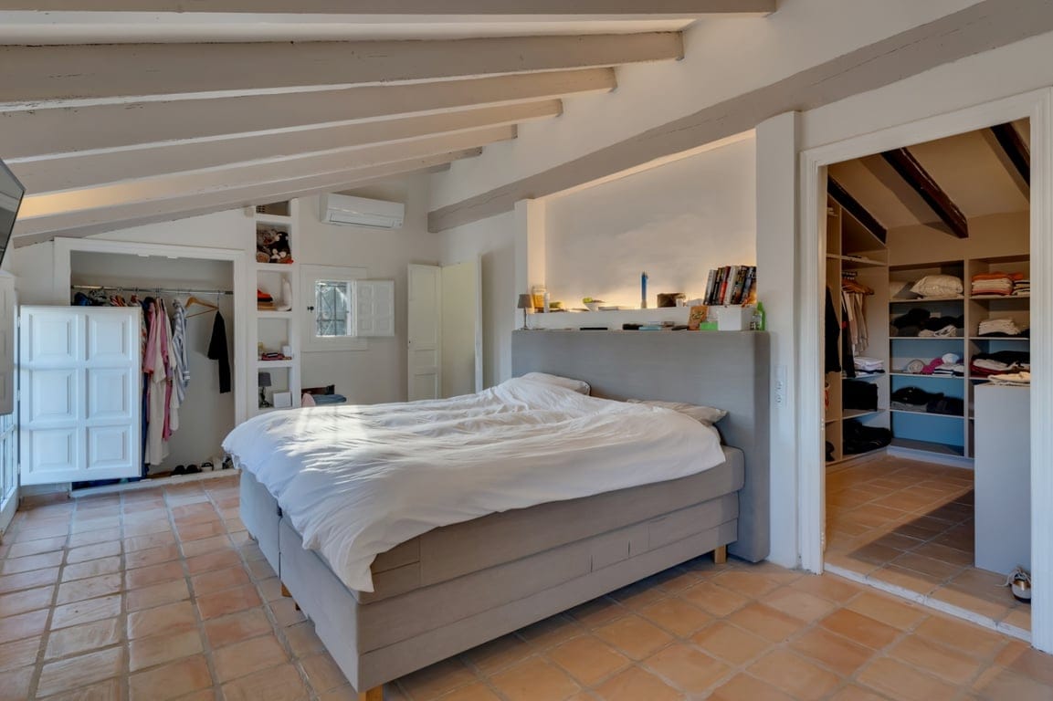 Exclusives, komplett renoviertes Anwesen mit großem Grundstück von 11.367 m2. - Foto 23