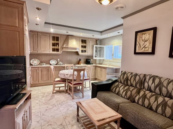 CHALET CON PISCINA, PARKING Y NAVE INDUSTRIAL EN VENTA - Foto 32