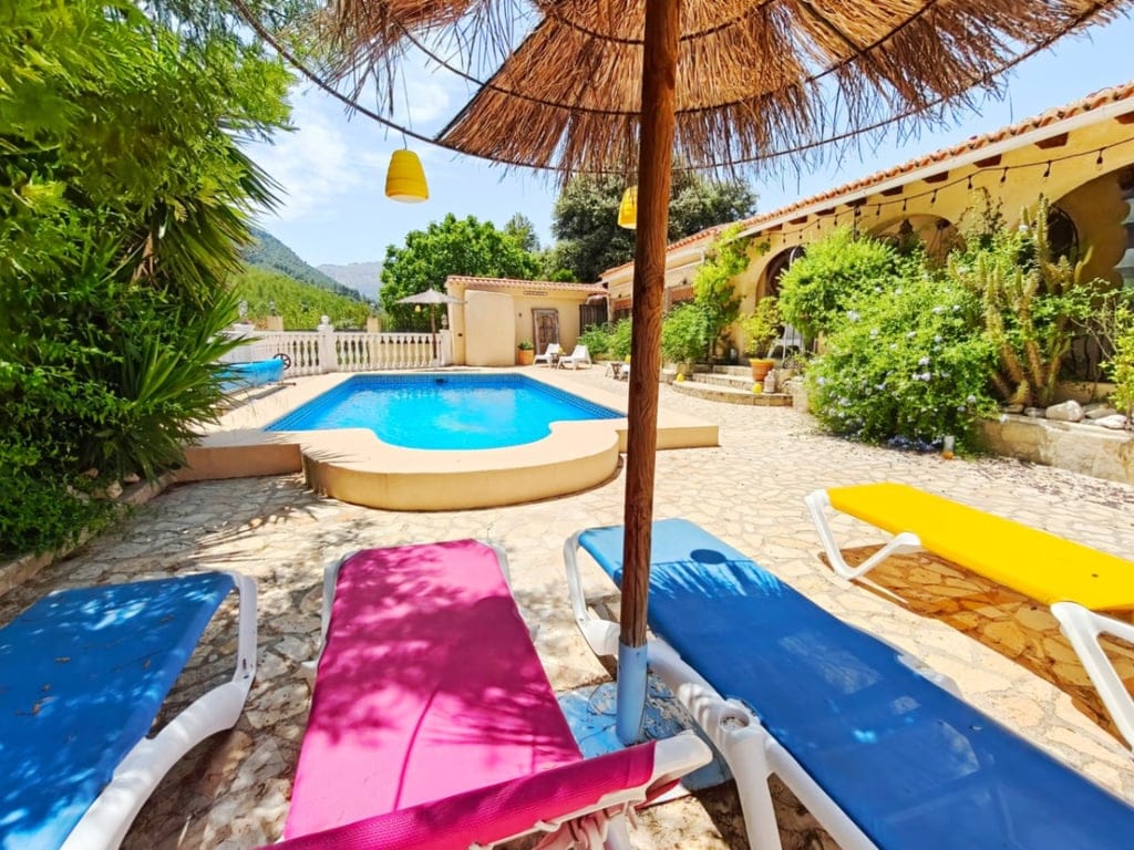 Farm in Castell de Castells for sale with 5 bedrooms, pool, and large land. - Foto 29