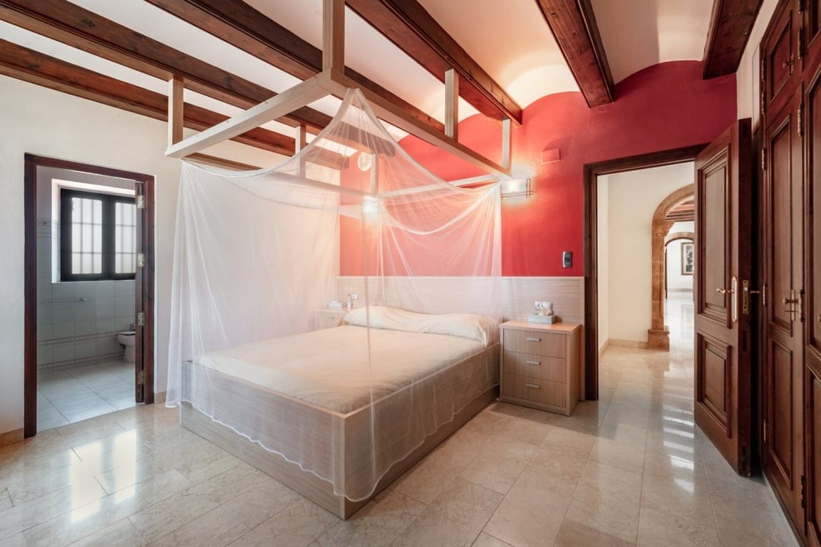 Large Villa with guest house in Jávea and plot 5.835m2 - Foto 25