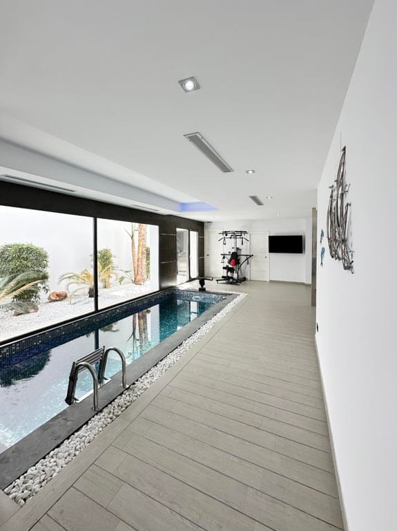 Sublime and modern luxury villa - Foto 26