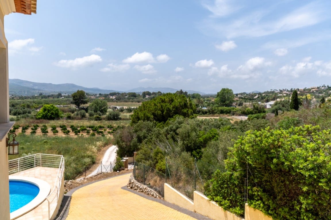 Villa met vrij uitzicht in een rustige omgeving dicht bij het centrum van de stad Jávea - Foto 52