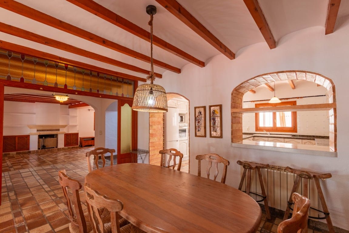 Villa mit 5 Schlafzimmern in Gata de Gorgos zur Langzeitmiete verfügbar. - Foto 9