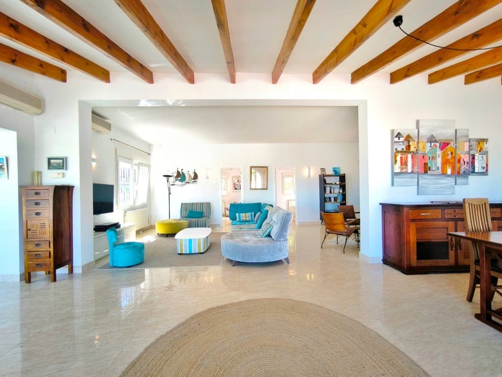 Villa con apartamento de invitados y vistas al mar en Dénia - Foto 10