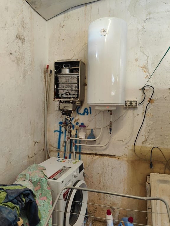 12,137 m2 plot with a habitable rustic house and beautiful views of the sea and the Peñón de Ifach - Benissa - Foto 31