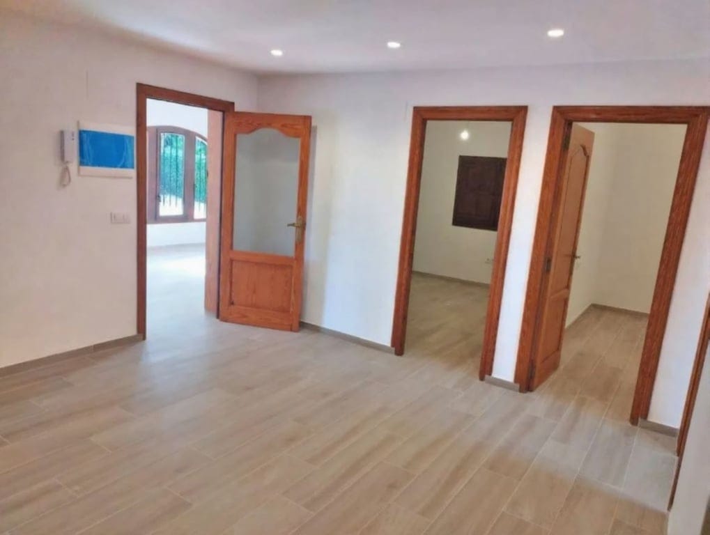 Möglichkeit: Einfache Rustikale Finca in der Nähe des Arenal in Jávea | 4 Schlafzimmer, 1.500 m² Grundstück | Nur 519.000 €! - Foto 5