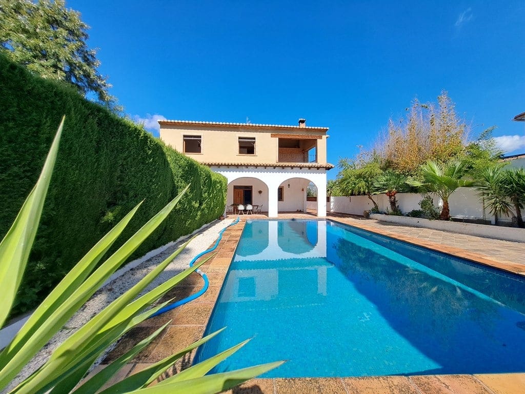 Family villa with pool for sale in Orba - Foto 49