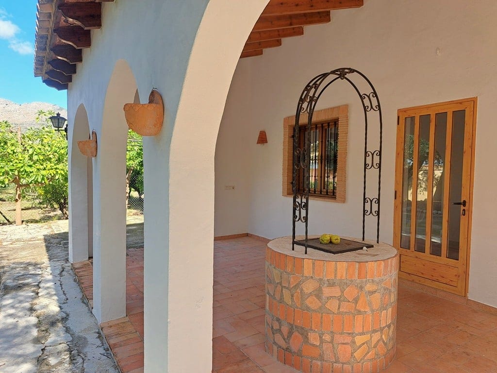 Family villa with pool for sale in Orba - Foto 18