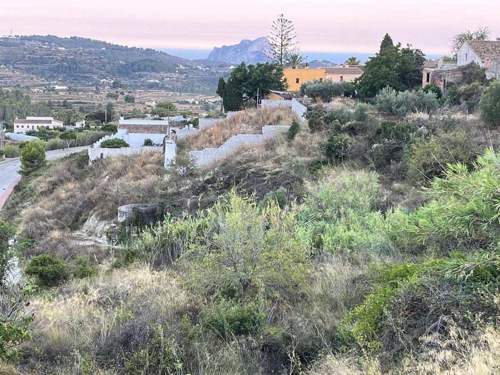 Unique opportunity in Benissa: 3 plots with spectacular views of the sea and the mountains. - Foto 6