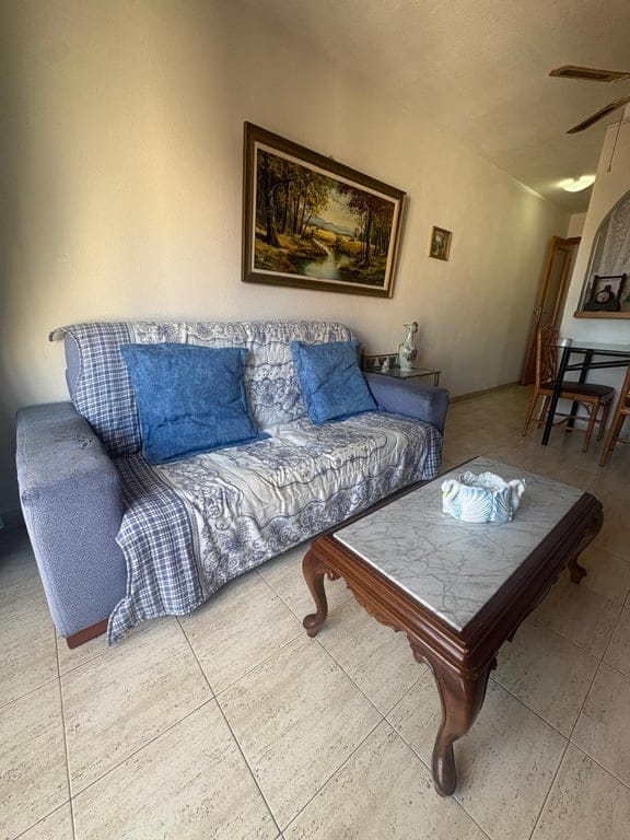 Apartamento en venta de 2 dormitorios en Torrevieja, Alicante. - Foto 12