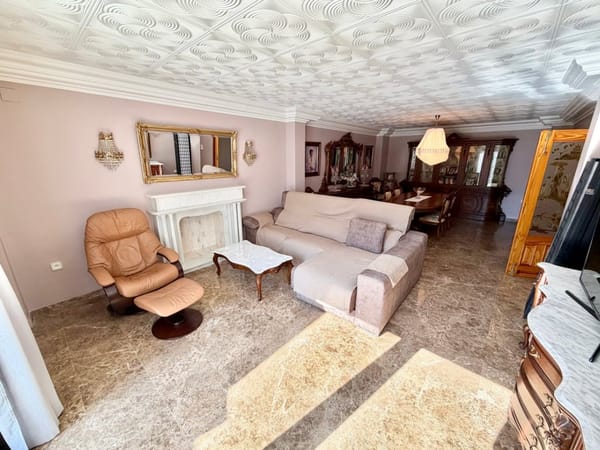 Herrenhaus im Zentrum von Pego: Raum, Privatsphäre und eine exklusive Oase - Foto 28