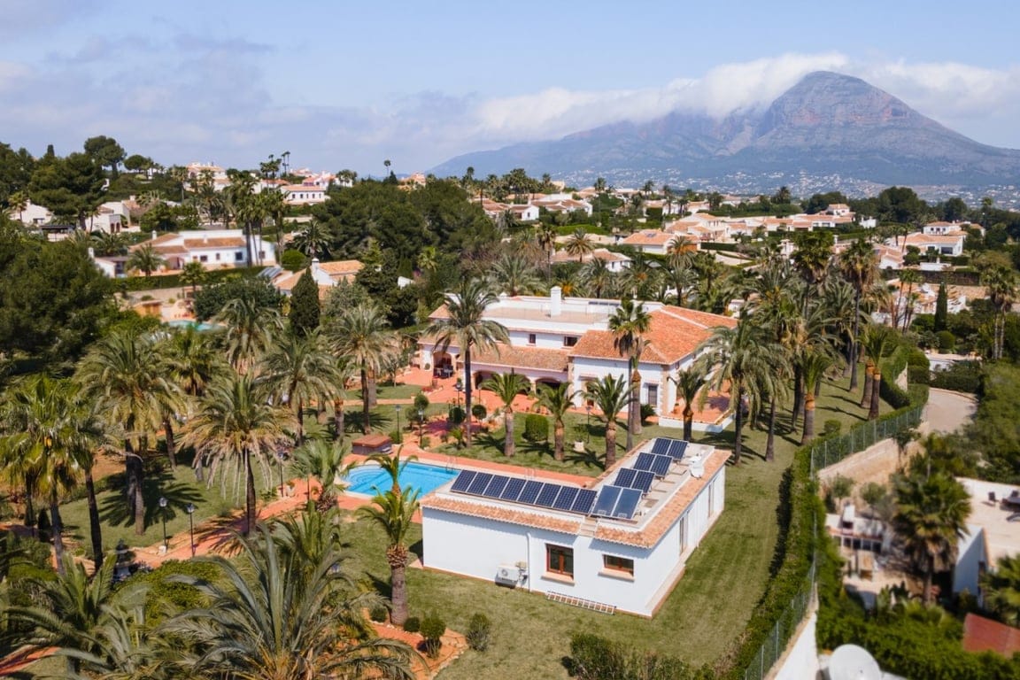 Large Villa with guest house in Jávea and plot 5.835m2 - Foto 21