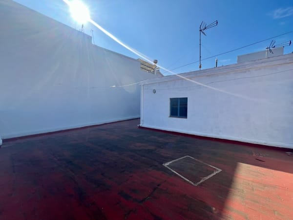 Magnífica casa con garaje para varios vehículos - Foto 51