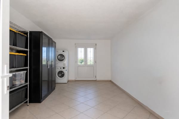 Excepcional propiedad en una exclusiva zona con vistas panoramicas al mar - Foto 51