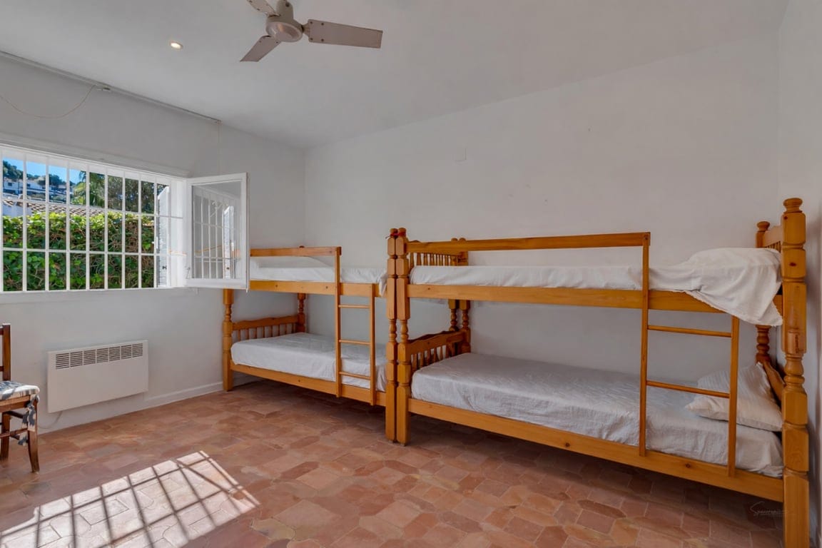 Stunning villa with amazing sea views in the El Tosalet urbanization. - Foto 18