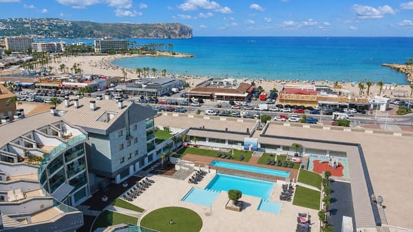 Apartamento en privilegia ubicacion con impresionantes vistas mar - Foto 1